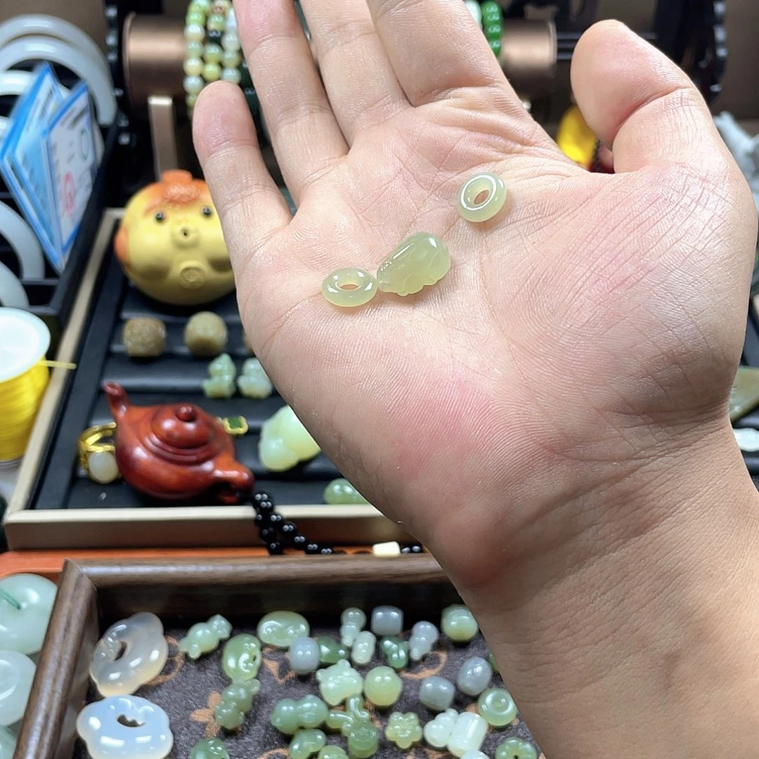 时***5未镶嵌手链和田玉