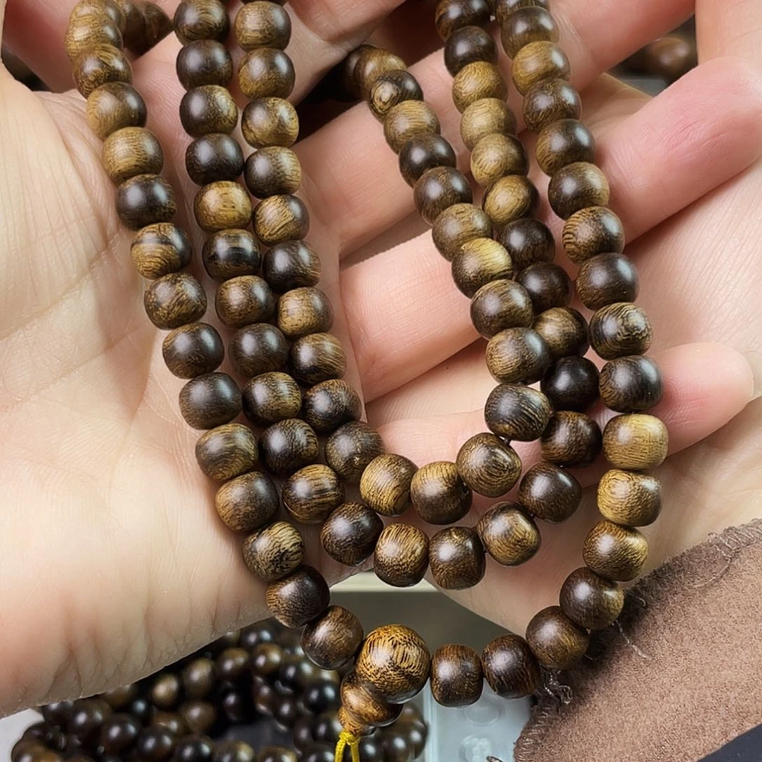 沉香手串西***者越南黄棋玉化老料瘤疤0.8