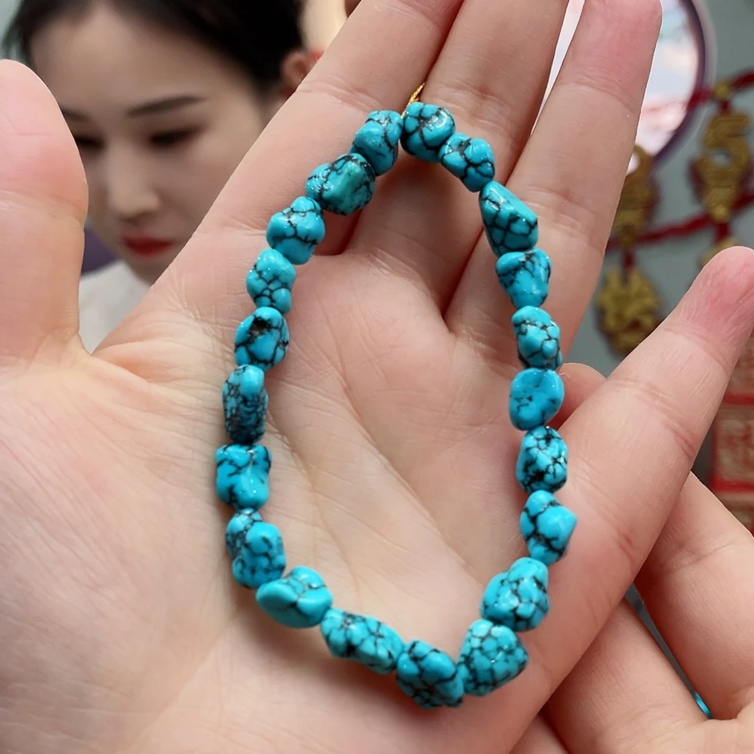 绿松石颈饰未镶嵌