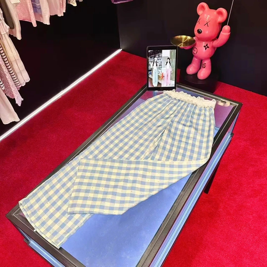 4817 时尚透气格子烫钻直筒休闲裤