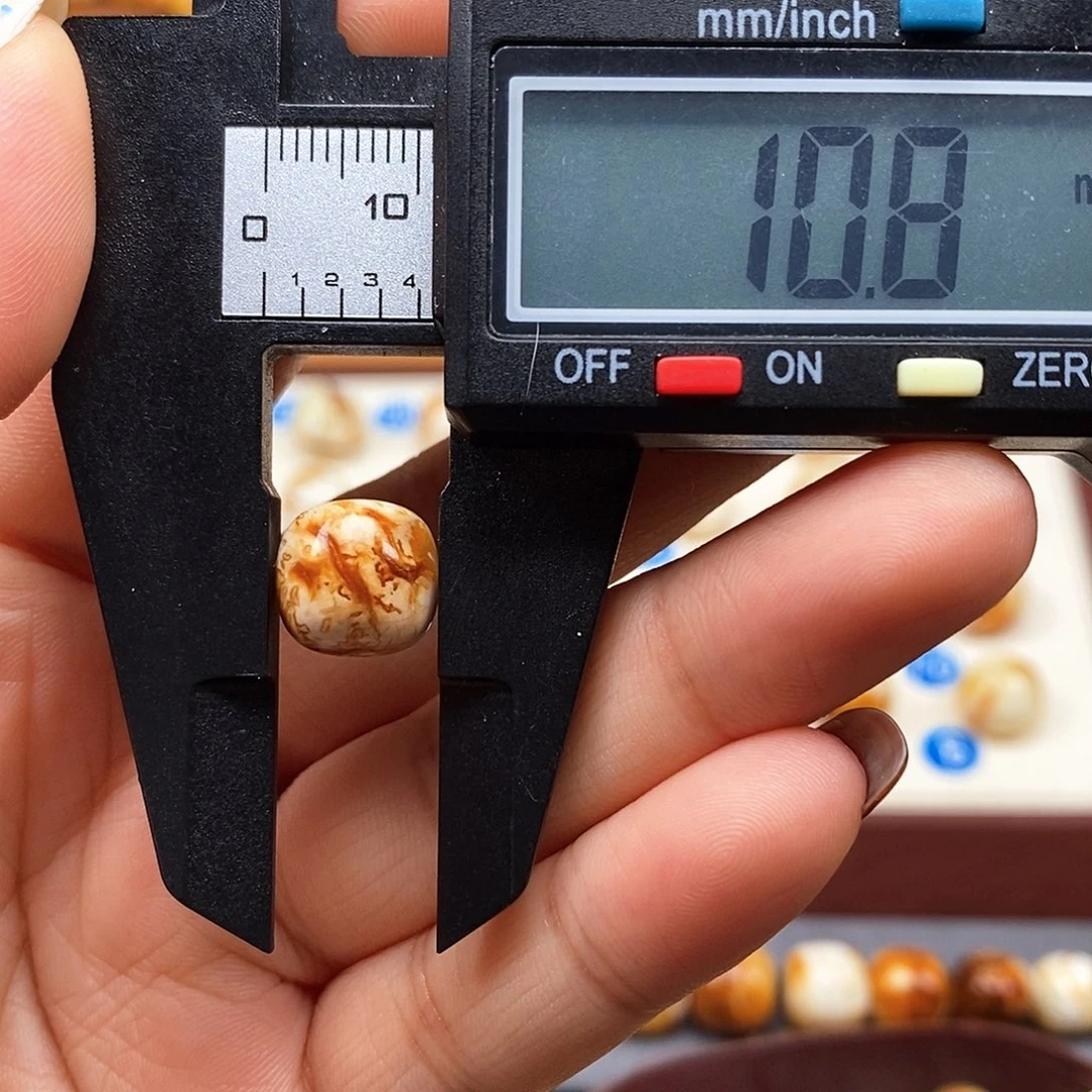 琥珀未镶嵌裸石蜜蜡