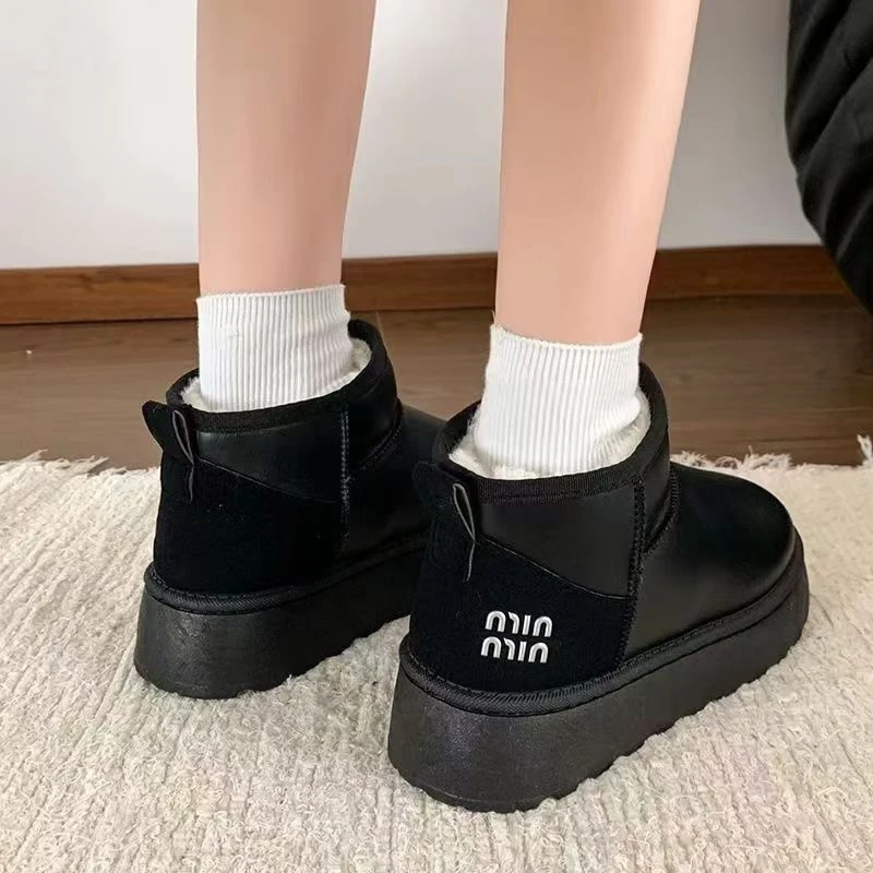 短靴雪地靴保暖冬季韩版防滑胶粘时尚雪地靴防水短筒