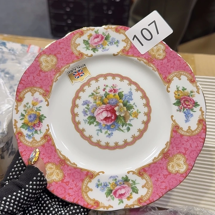 瓷片很好看的中皿