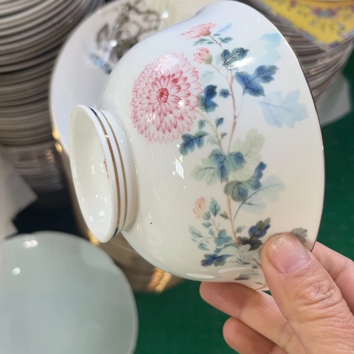 骨瓷花神高脚腕六个4.5寸