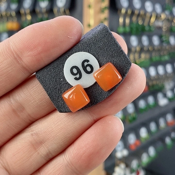 南红玛瑙耳饰18K金镶嵌