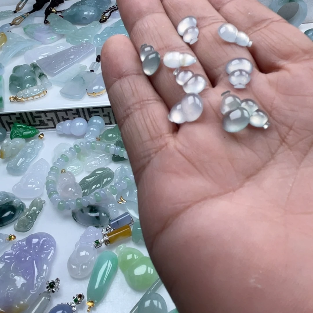 翡翠未镶嵌颈饰翡翠多样性发货一件