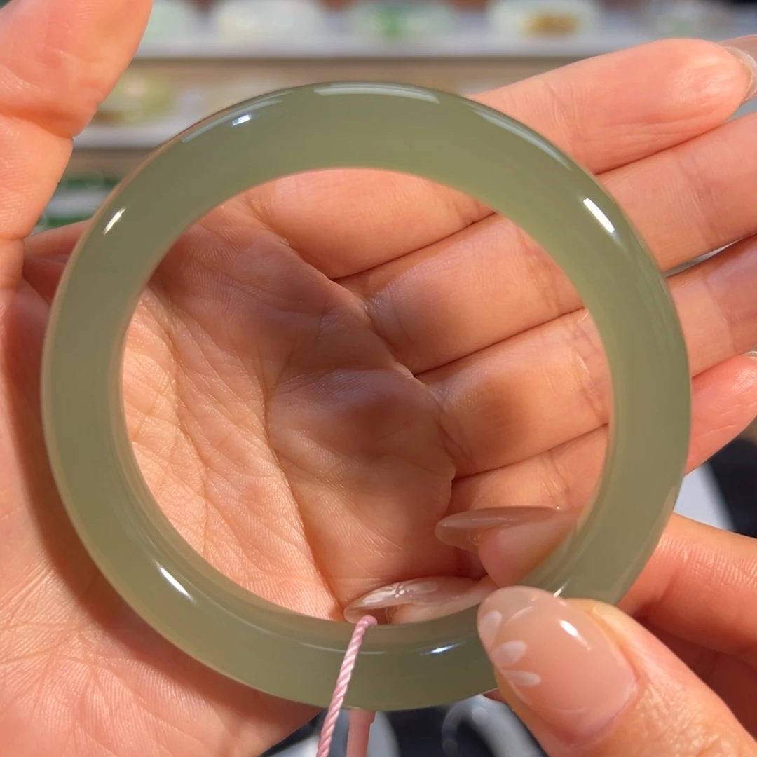 和田玉未镶嵌手镯冰晴，60-61