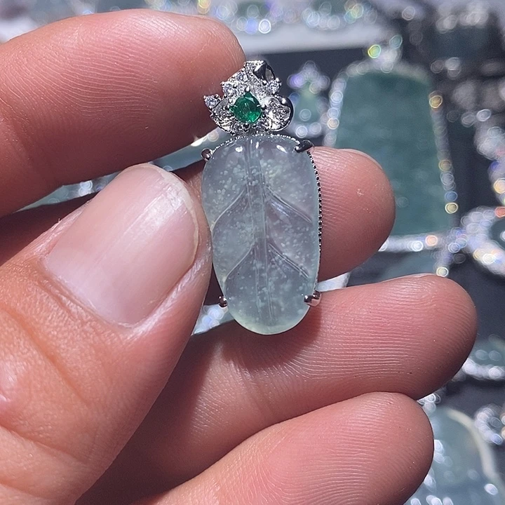 翡翠未镶嵌颈饰天然翡翠