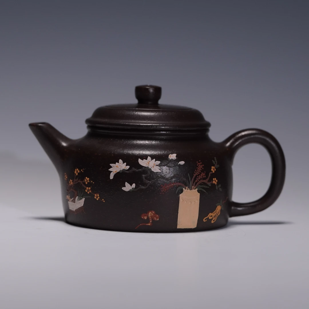 lot.21539 顾跃君 装饰：汪林国一厂高黑料德钟壶（泥绘清供）150cc