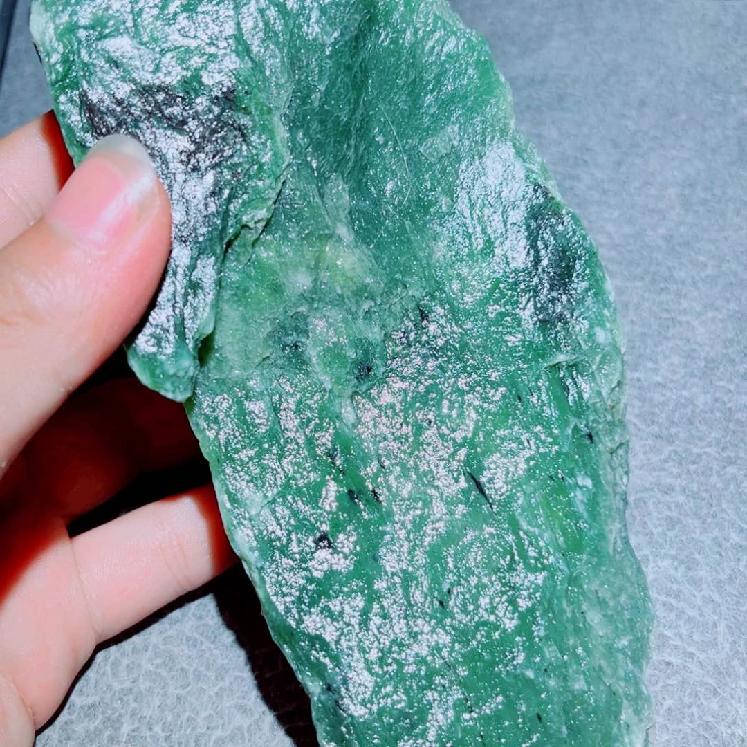 和田玉未镶嵌珠宝奇石