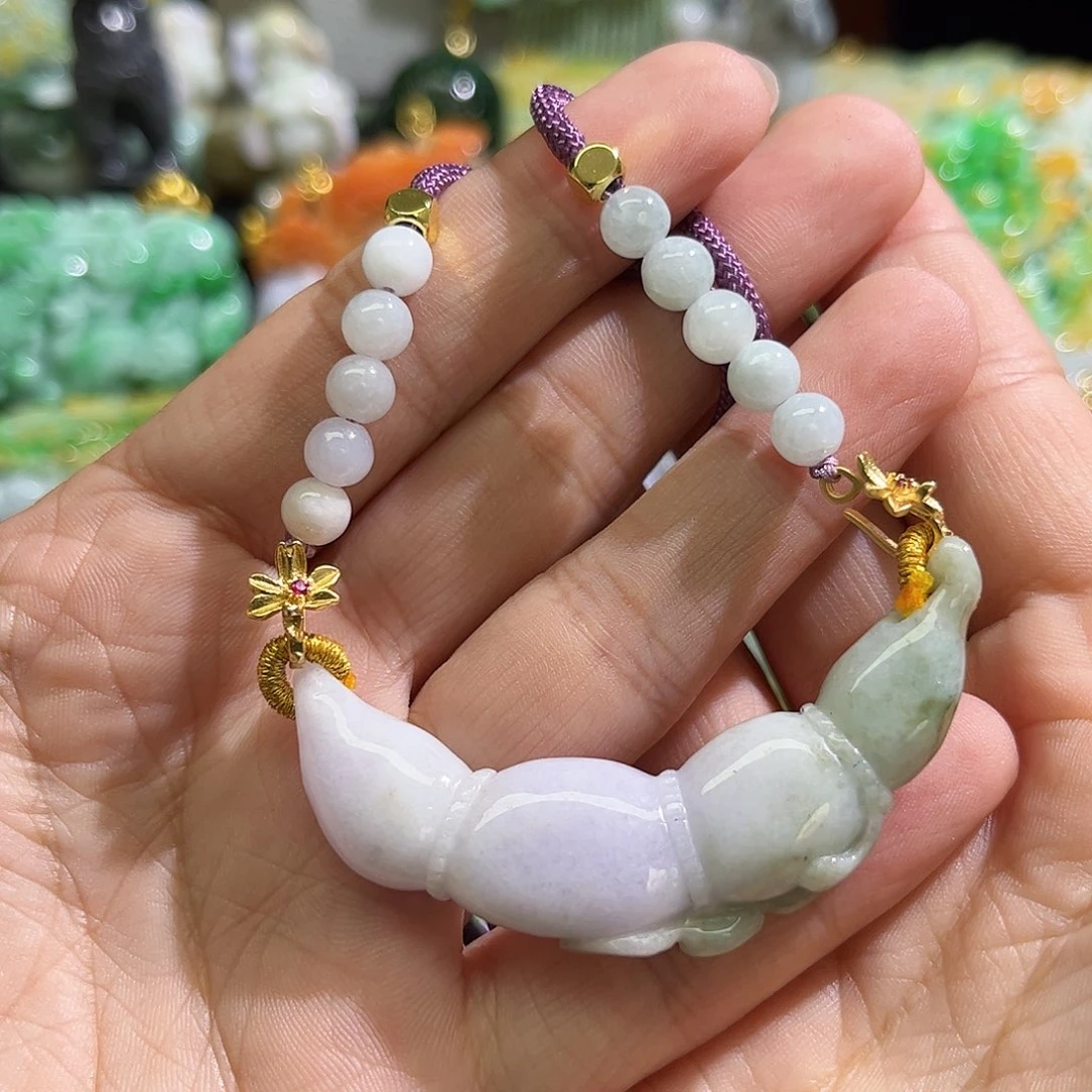 翡翠未镶嵌颈饰待编织