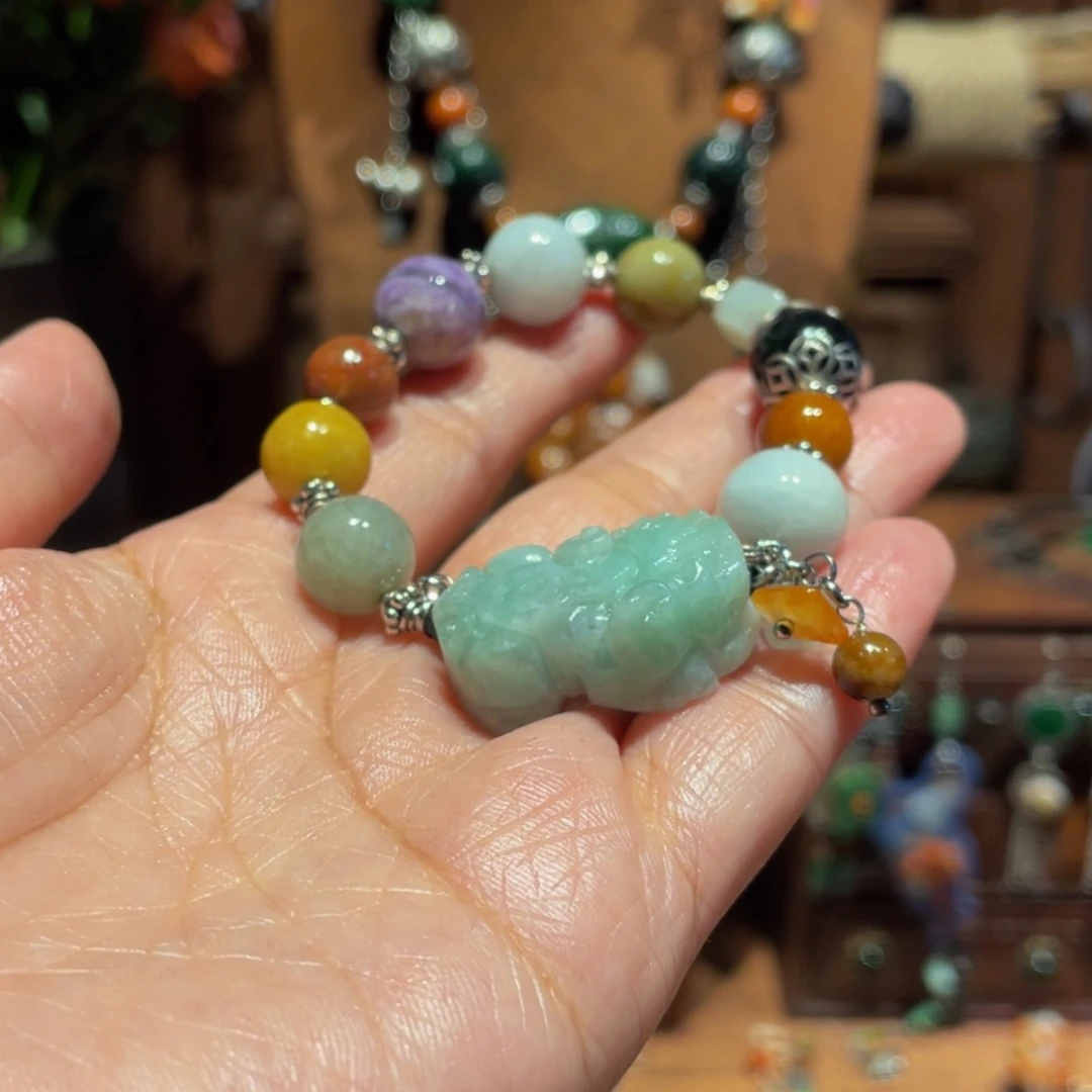 【闪购商品】颈饰未镶嵌翡翠蛮*