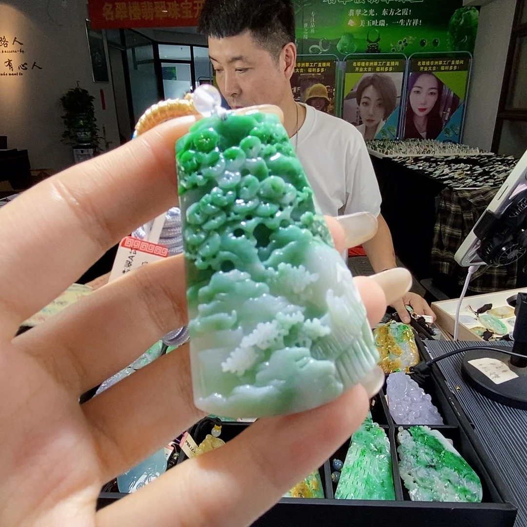 颈饰未镶嵌翡翠翡翠