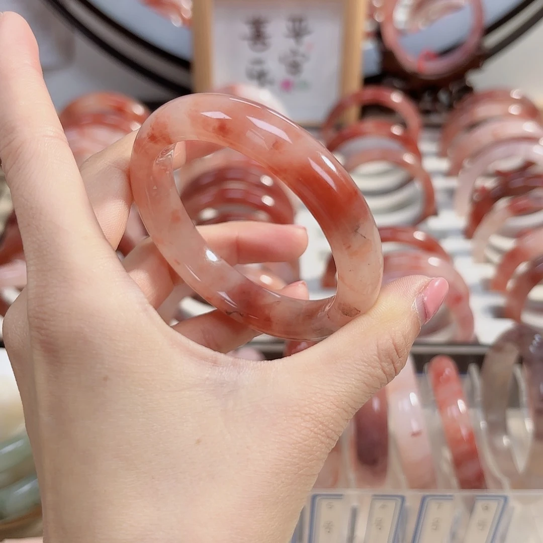 石英质玉手镯未镶嵌囧****他