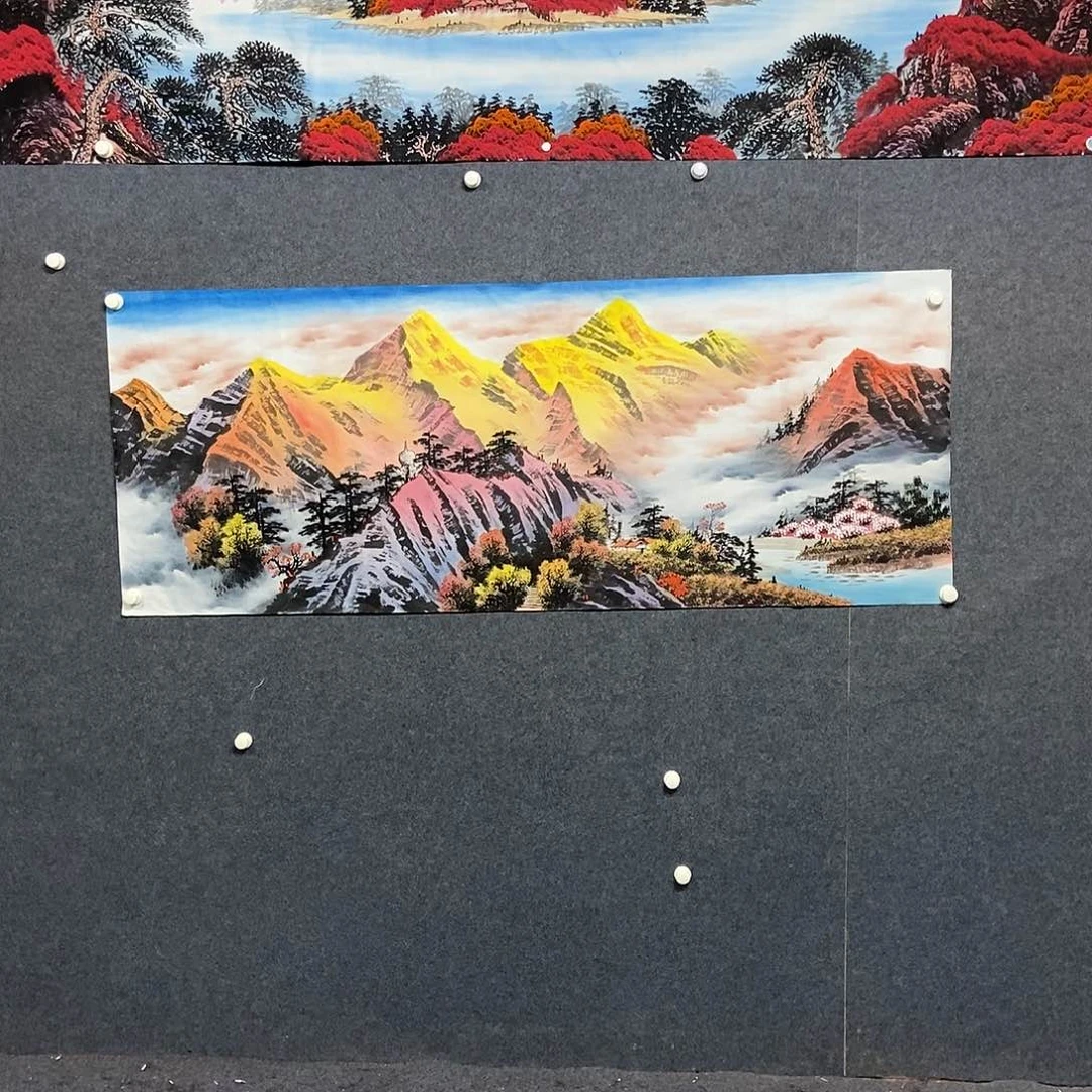 国画小六尺金山一幅