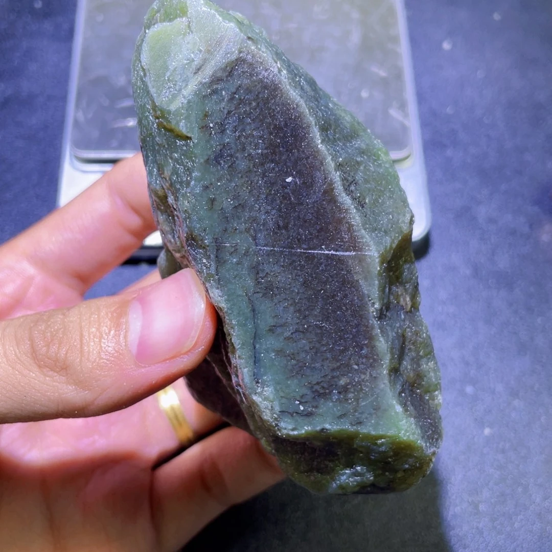 未镶嵌和田玉（糖玉）珠宝半成品