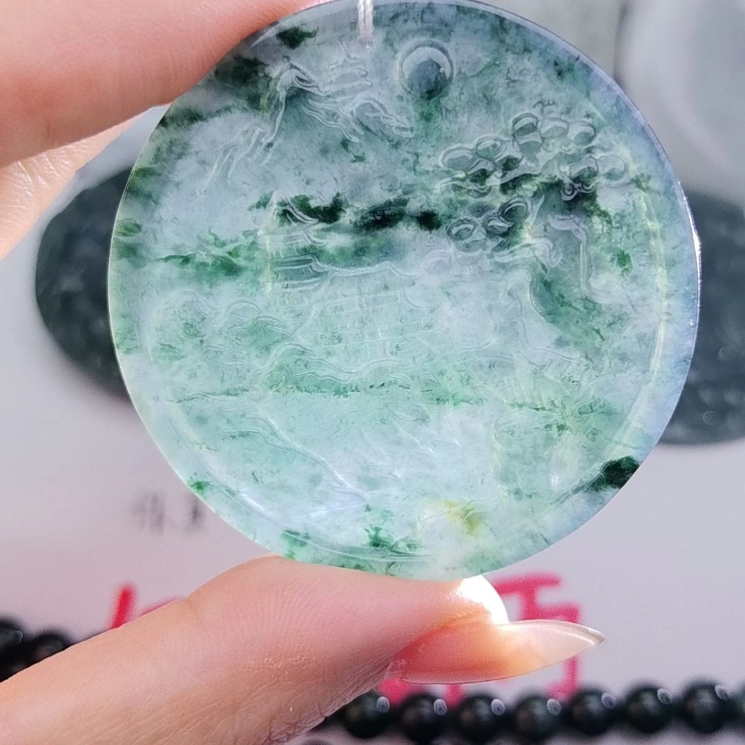 翡翠颈饰未镶嵌天然的A货翡翠多样性发货