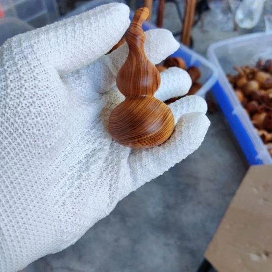 谷***咪太行崖柏手工艺品