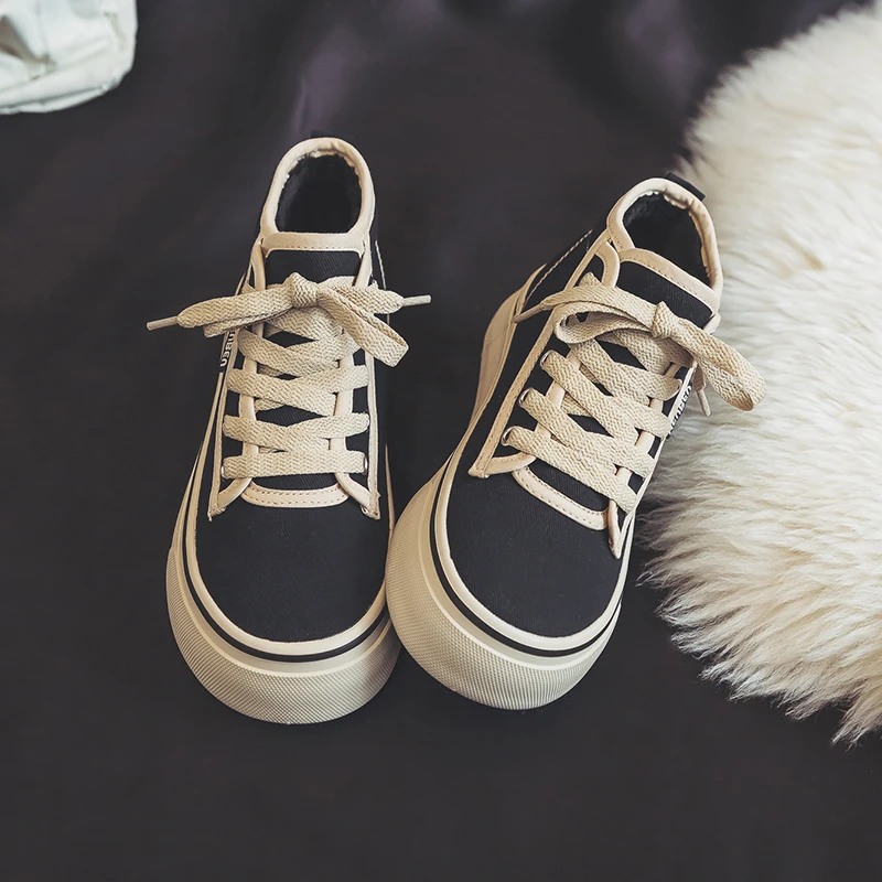 人本加绒帆布鞋女冬季新款休闲百搭厚底ins板鞋学生高帮保暖棉鞋