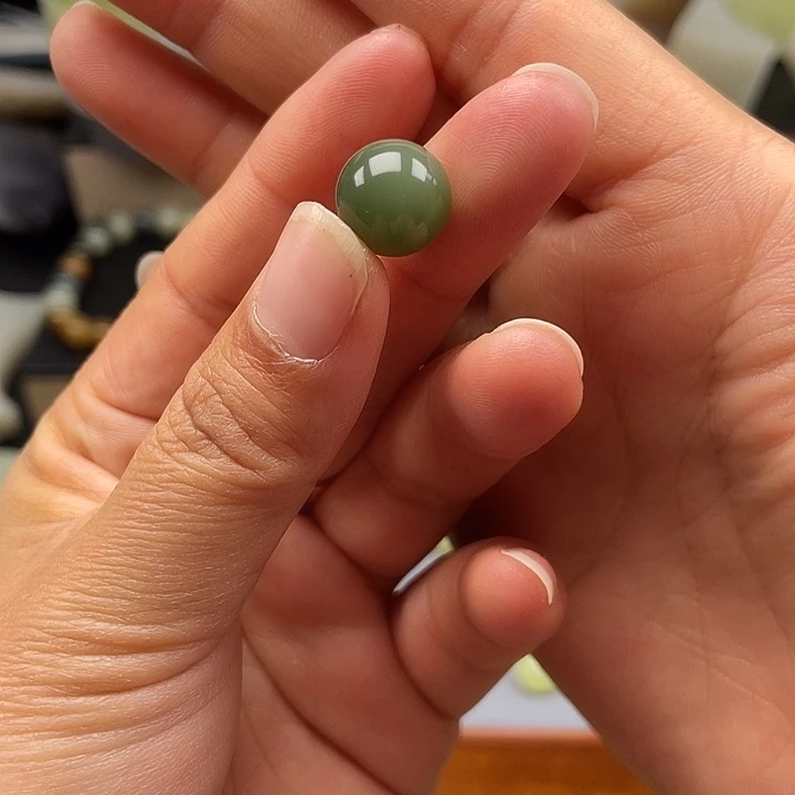 纯***沙和田玉（糖玉）未镶嵌手链