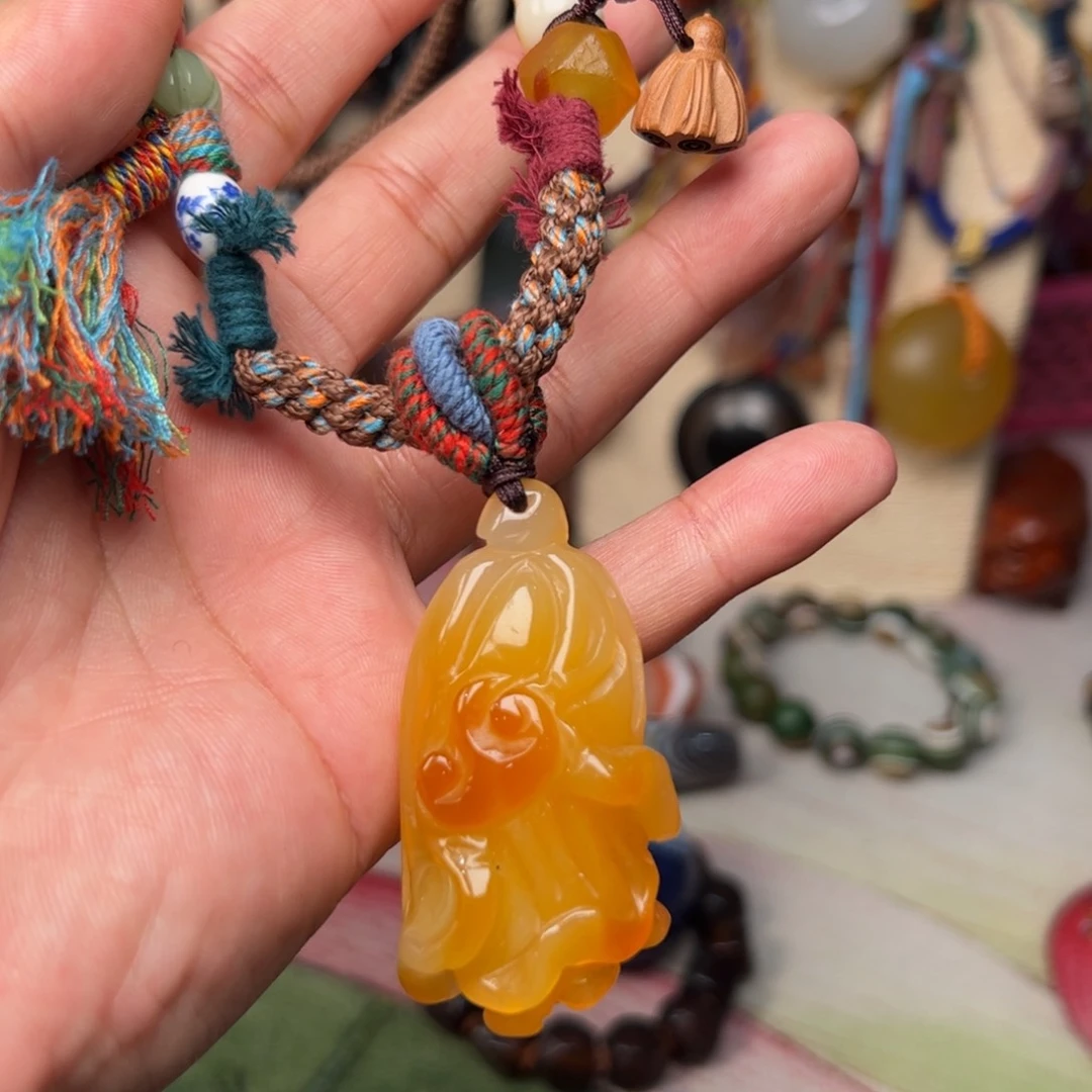 玛瑙/玉髓颈饰未镶嵌