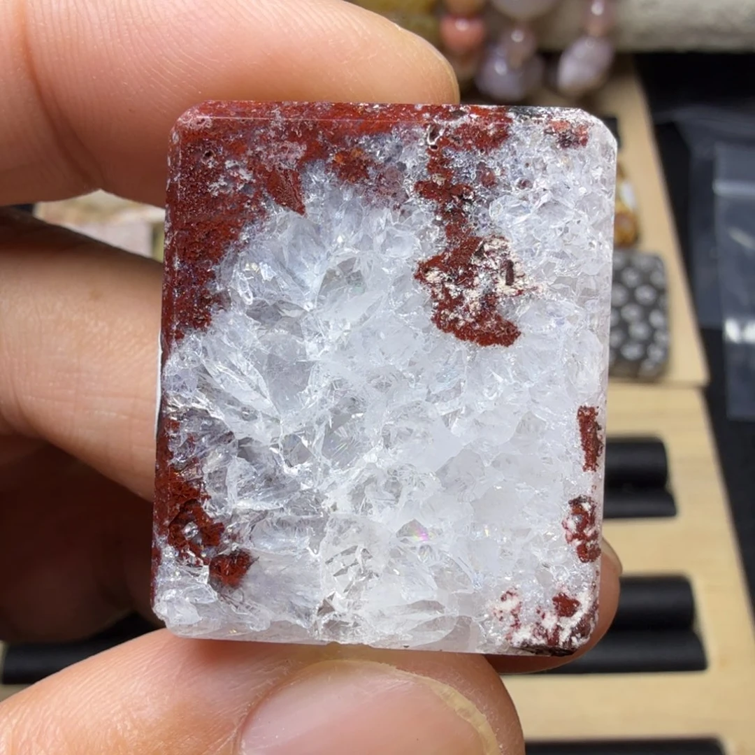 石英质玉未镶嵌天然有机玉石保真色