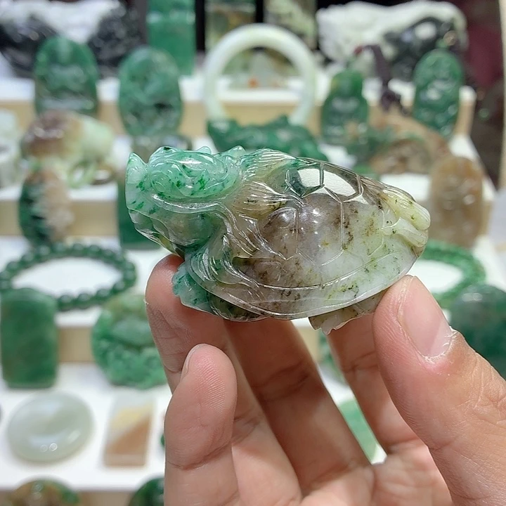 独山玉未镶嵌颈饰龙龟