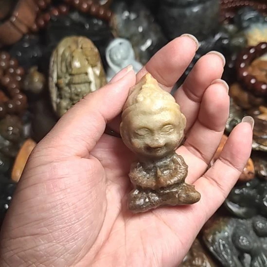 岫岩河磨玉（透闪石质玉）未镶嵌挂件