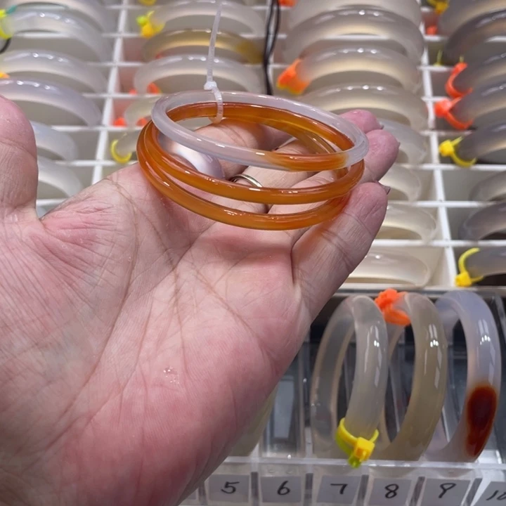 玛瑙/玉髓未镶嵌手镯