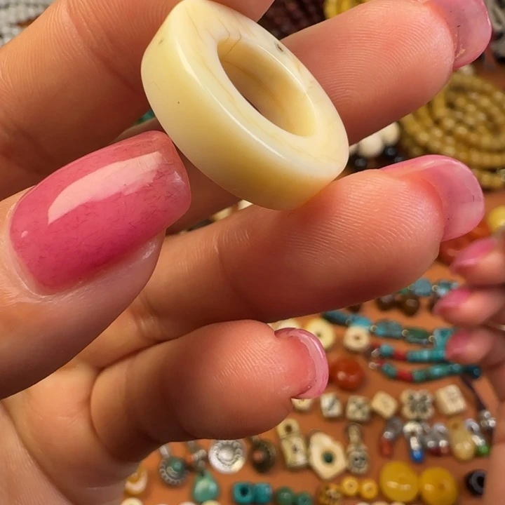 琉璃/树脂/塑料类