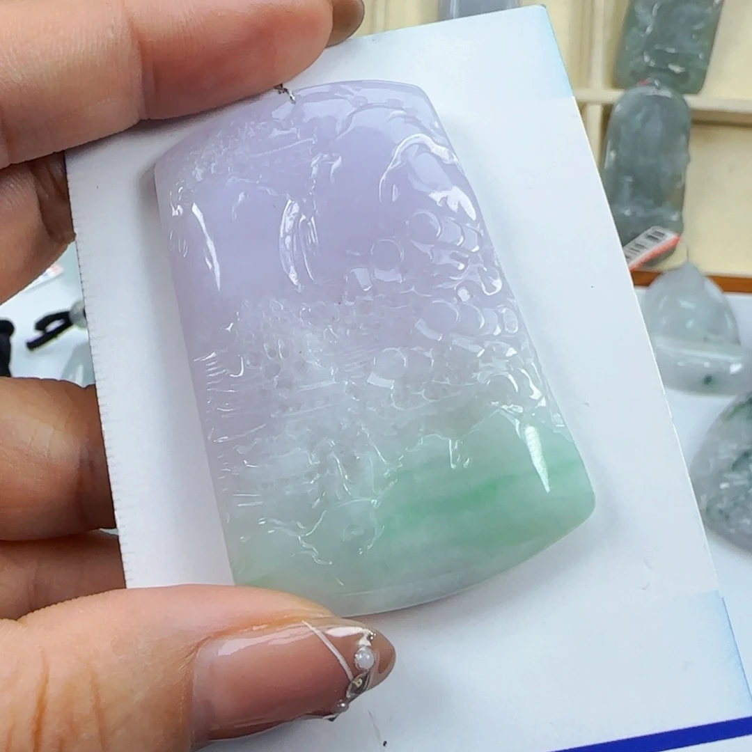 财***通翡翠未镶嵌颈饰