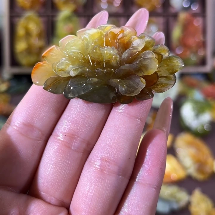 未镶嵌蛇纹石玉颈饰