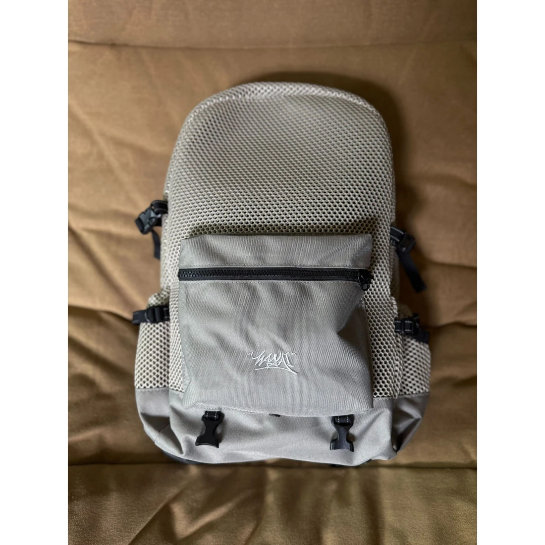 【特价捡漏】B044-H.L.C 3D mesh backpack防水轻量双肩包 男女款