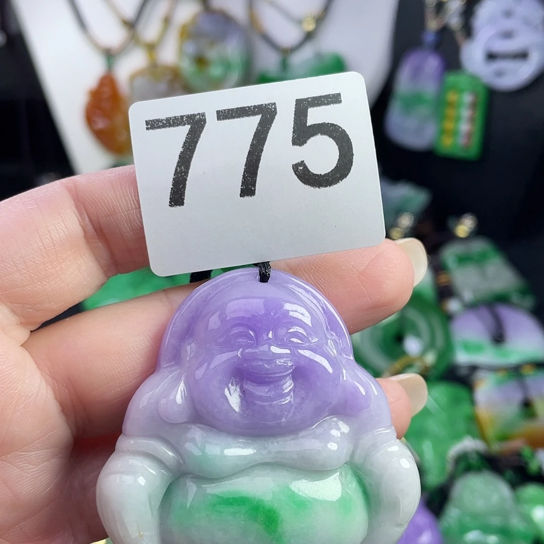 翡翠未镶嵌吊坠(赠链)