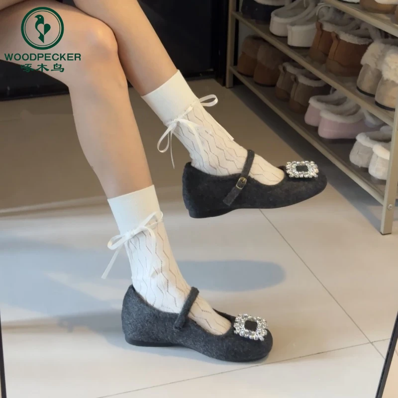 啄木鸟法式气质水钻晚晚风毛毛鞋女2025冬季新款保暖加绒玛丽珍鞋