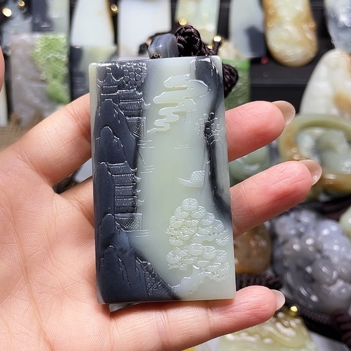 和田玉未镶嵌颈饰