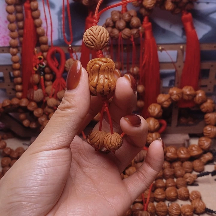 桃核吊坠龙纹桃枭