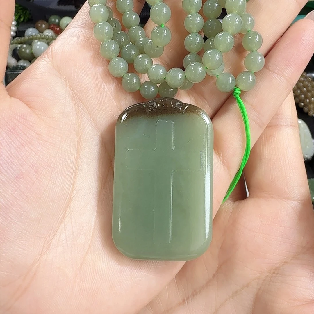 颈饰未镶嵌和田玉