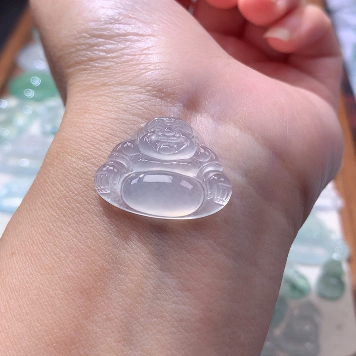 颈饰未镶嵌翡翠冰种佛公