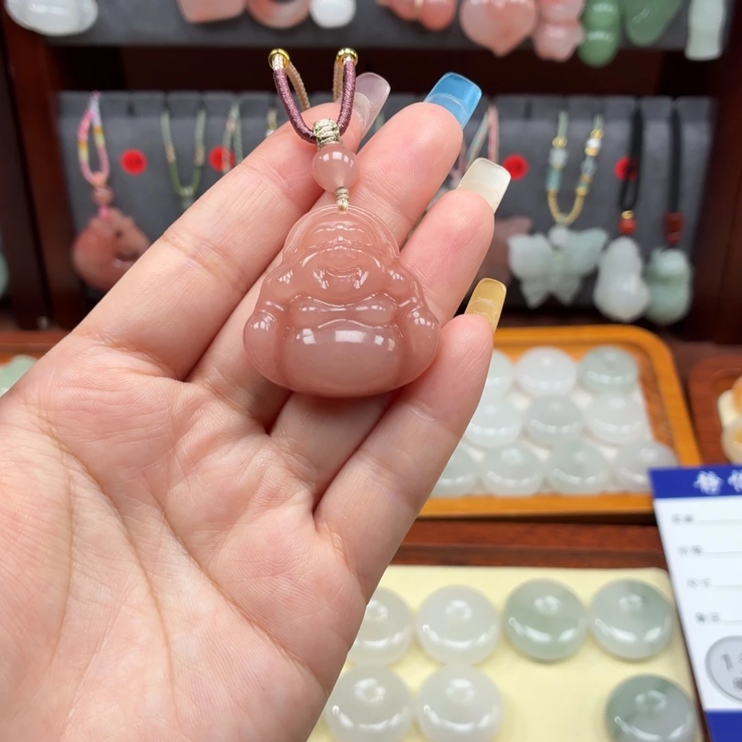 颈饰未镶嵌石英质玉