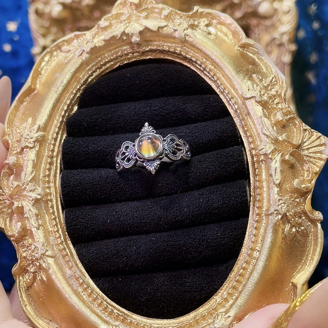 925银马岛月光复古蕾丝戒指