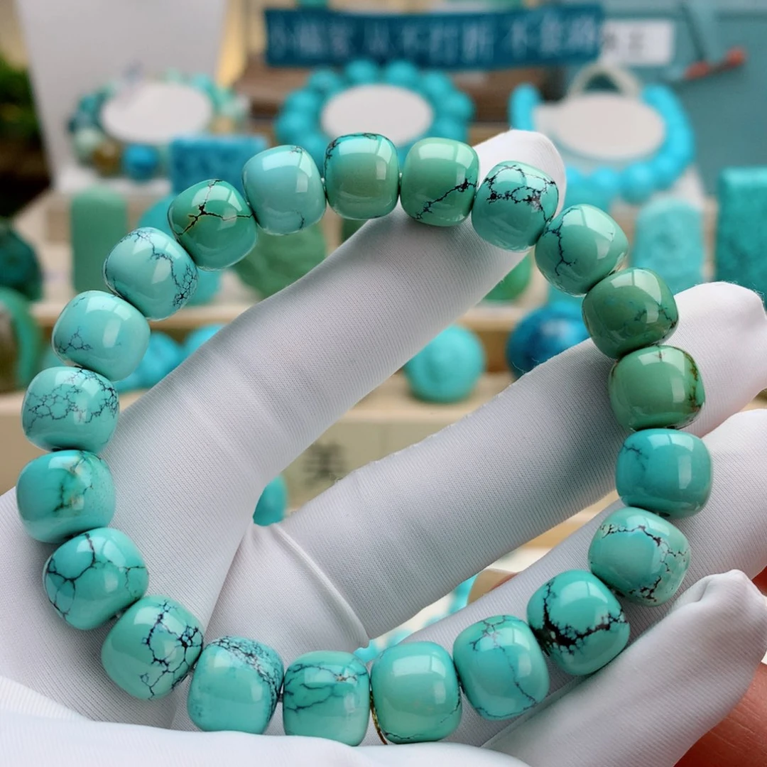 绿松石未镶嵌挂件