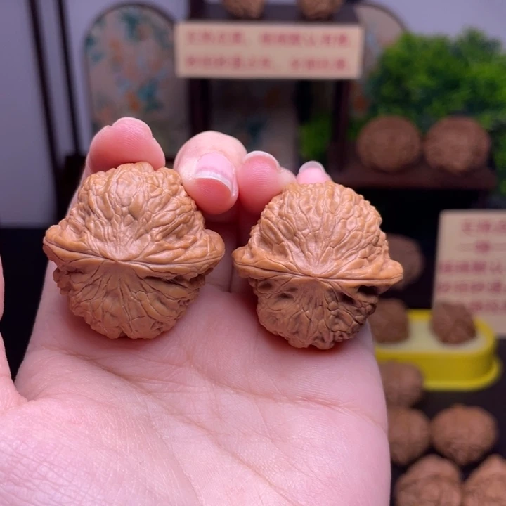 桃核把件铁锤闪购3