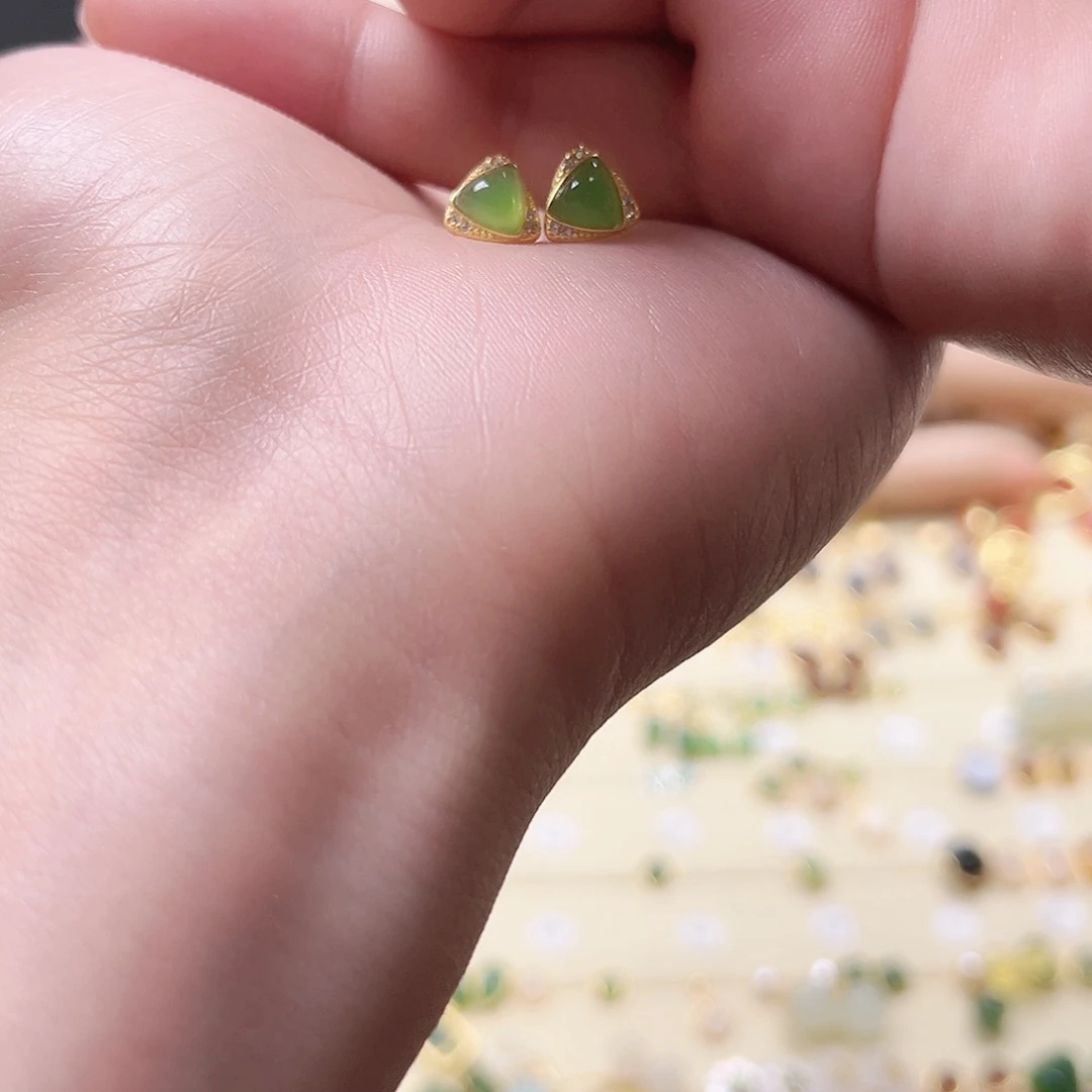 和田玉银S925镶嵌耳饰