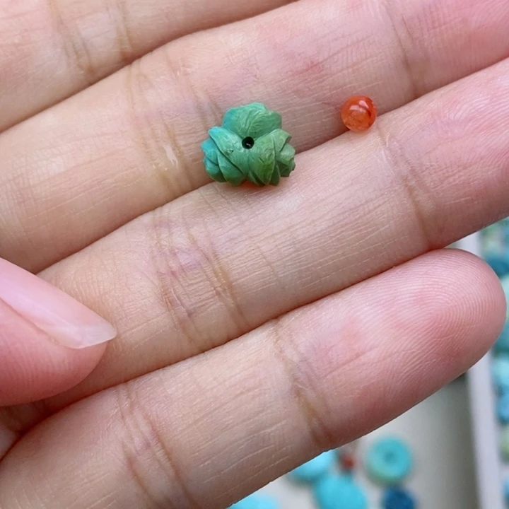 南红玛瑙未镶嵌珠宝奇石