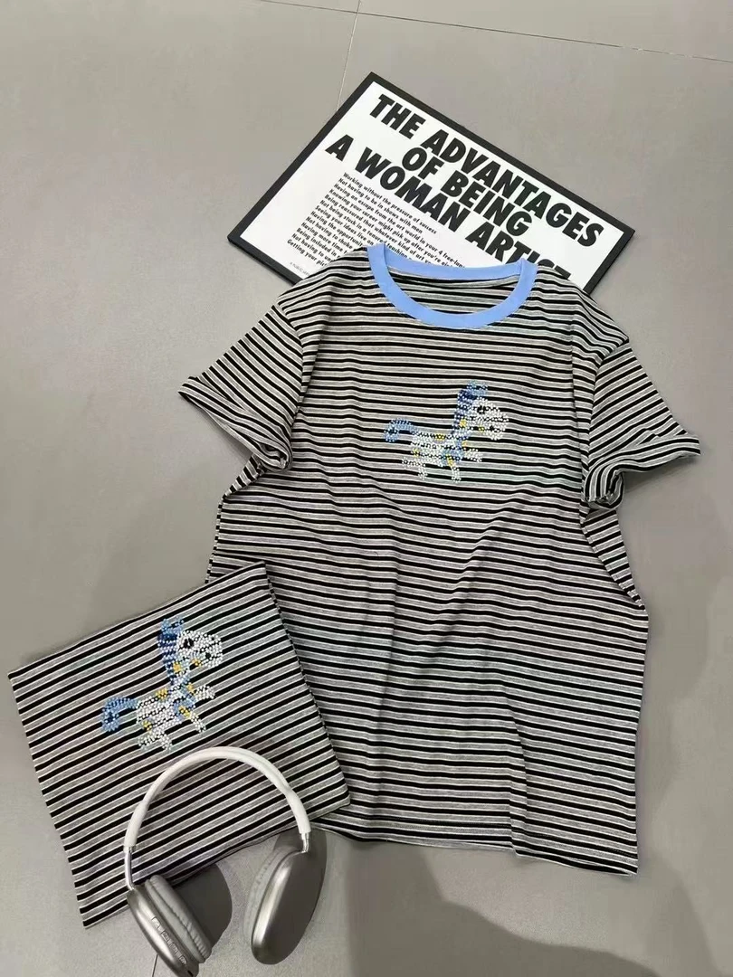 女士精品时尚针织衫2529