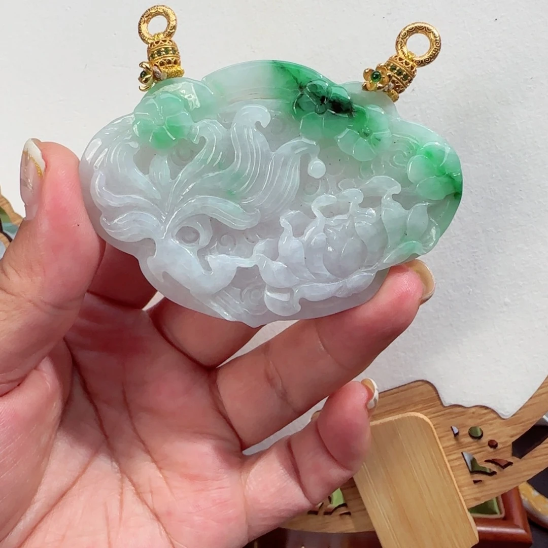 翡翠未镶嵌颈饰仿古