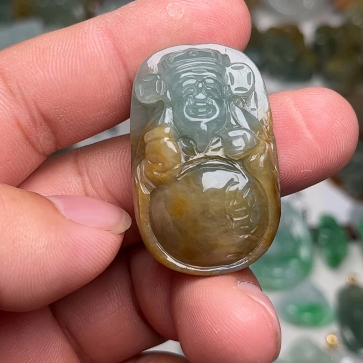 翡翠未镶嵌颈饰财神