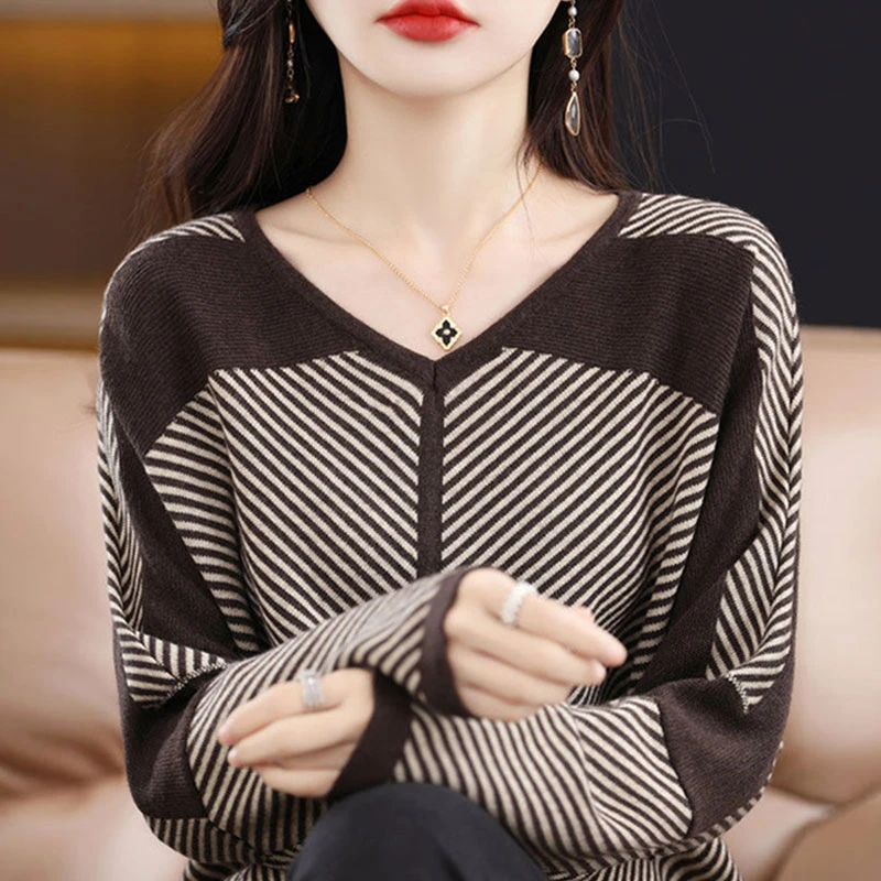 大码羊毛针织衫2025年秋冬新款宽松内搭条纹上衣女时尚显瘦打底衫