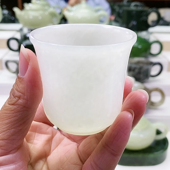 未镶嵌和田玉挂件路**方茶杯